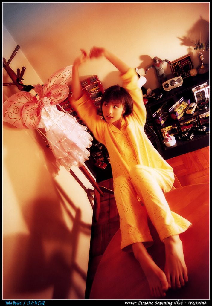 [Yuko-Ogura-school-girl.jpg]