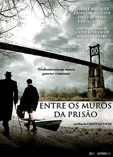 Entre os Muros da Prisão
