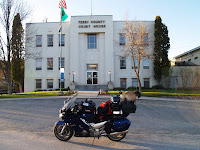 MW052527c.JPG