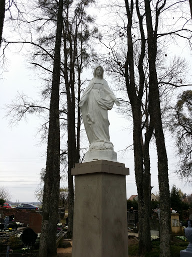 Marija Išlaužo kapinėse