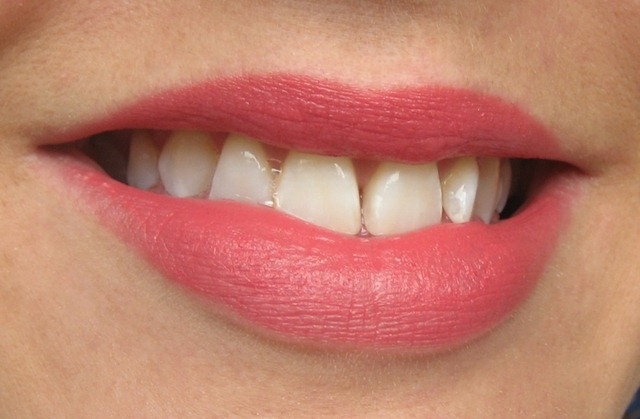 [Bourjois Close[3].jpg]