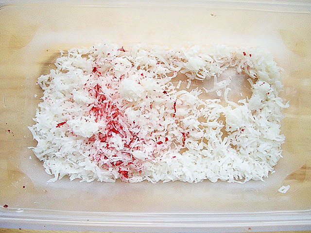 [snoballcupcake74.jpg&description=Guest Post with Gingerbread Bagels-Sno-Ball Cupcakes')]