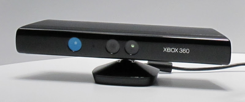 Kinect_Sensor_at_E3_2010_(front).jpg