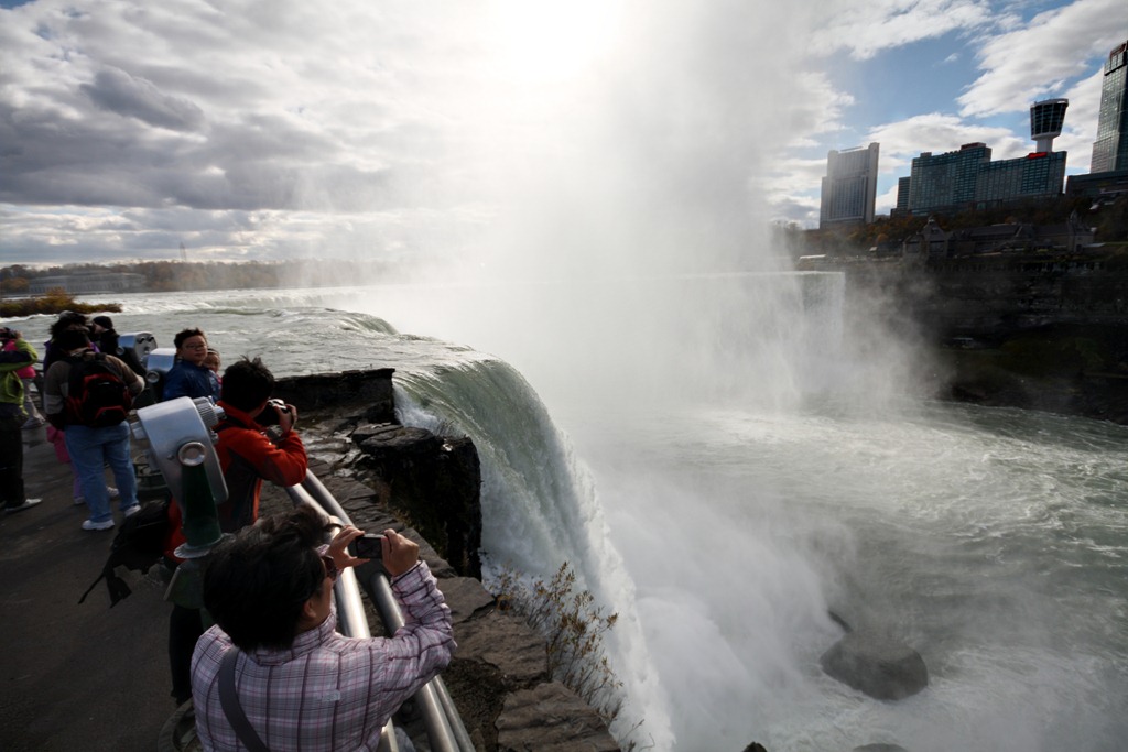 [NY---Niagara-falls2.jpg]