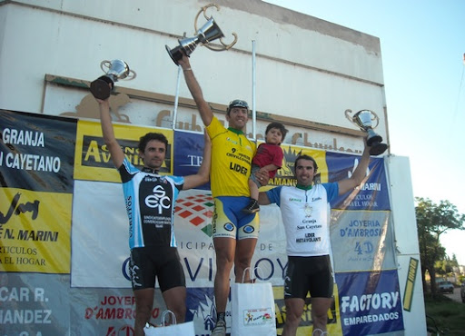 http://lh3.ggpht.com/_-dlA6EkybwU/SwC4Sp3QupI/AAAAAAAAS-c/MjmyfJkmCzU/Antogna%20podio.jpg