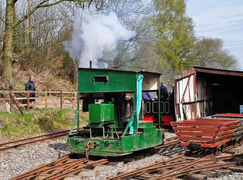 [Garden shed MotorRail[5].jpg]