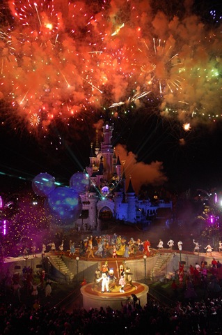 [Mickey_Fete_Magical_Party03[4].jpg]