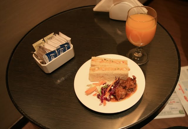[Image: lounge%20food.jpg]