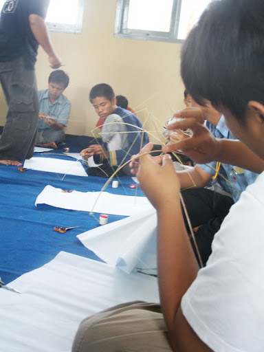 Layang 2