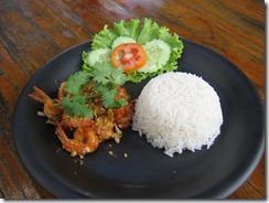 Fried_shrimps_with_garlic_pepper_with_rice