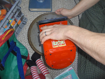 pouring out the finished coffee