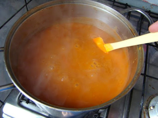 Molho de tomate do Hassin - Página 5 10-come%C3%A7ando%20a%20ferver