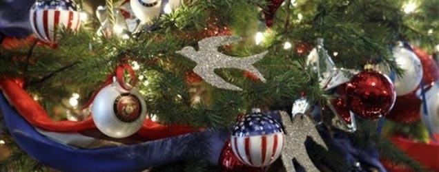 [636_Christmas_tree_WH_AP_2010_Improvement[5].jpg]
