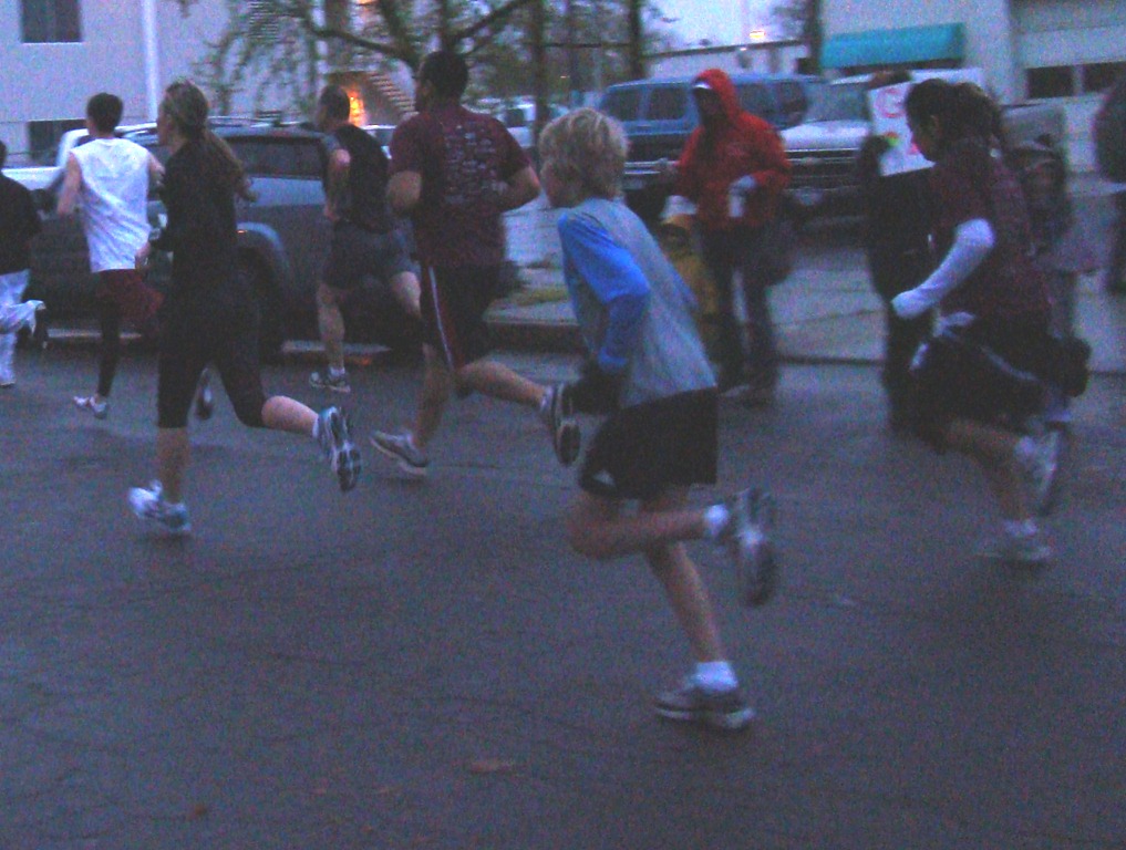 [Davey B Runs the Modesto Marathon 023[13].jpg]