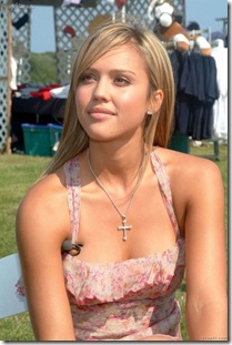 Jessica-Alba-Best-Cleavage-Photoshoot-019