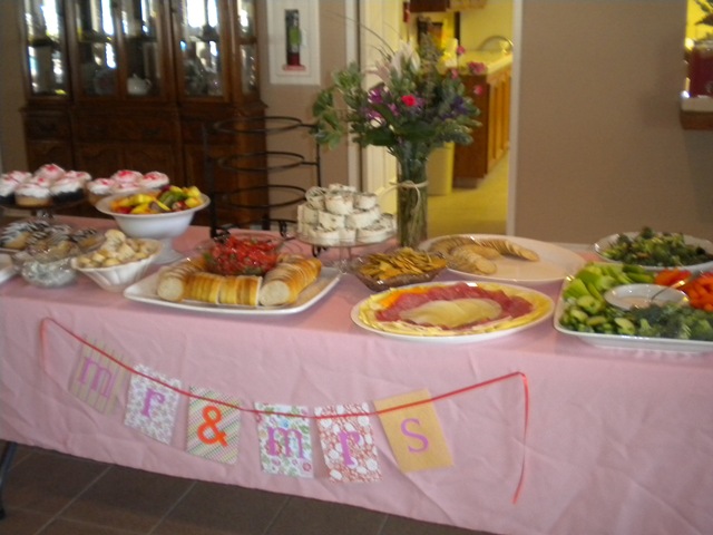 [05.08.10 Erika's Wedding Shower 002[2].jpg]