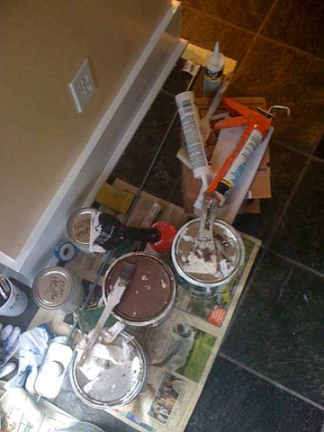 [paint-buckets-and-tools[5].jpg]