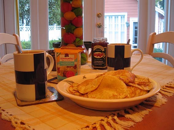 [independence-day-breakfast[4].jpg]