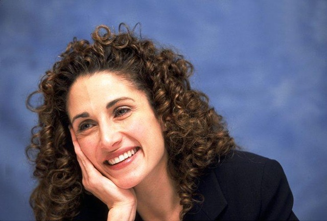 [Melina-march-2001-melina-kanakaredes-7821986-735-496[4].jpg]