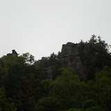 金蟾戏龟，左边小山头是蟾，右边大山头是龟