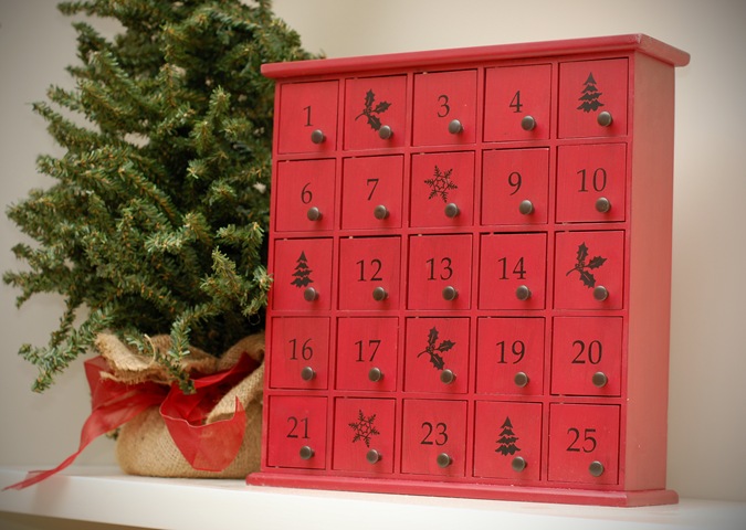[Amy's red box[11].jpg]