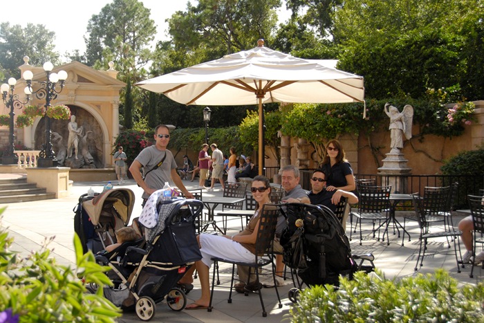 [italy hanging out[7].jpg]