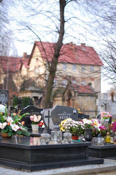 cemetary2