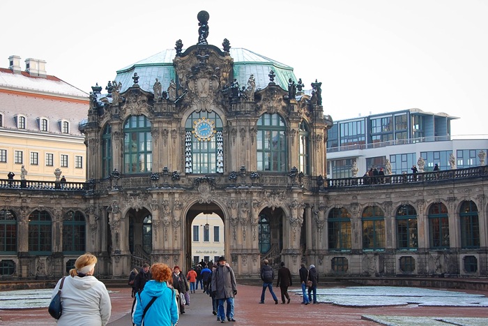 [1 Dresden4[2].jpg]