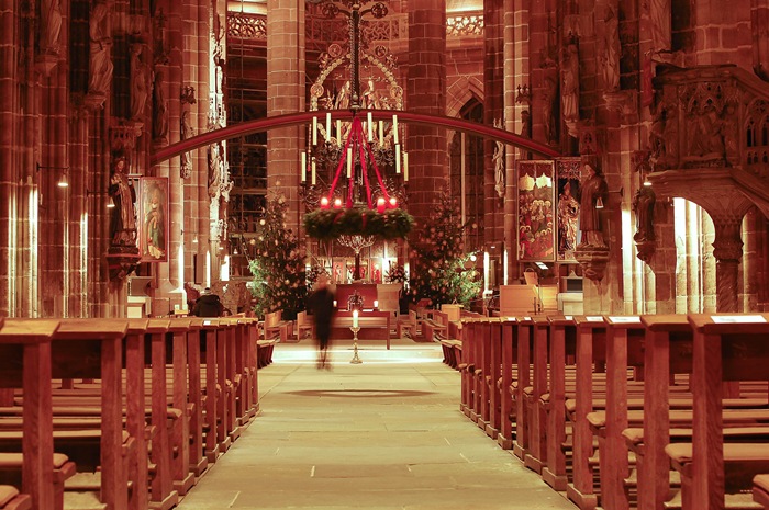 [inside church[3].jpg]