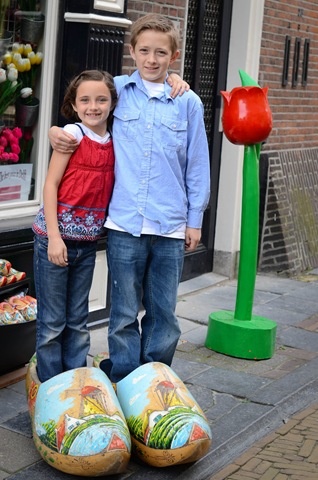 [Delft Emily Ryan shoes[2].jpg]