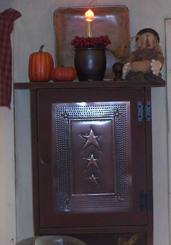 [kitchen wall cabinet old tin[2].jpg]