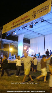 Otra Tradición: El público baila entre escenario y butacas