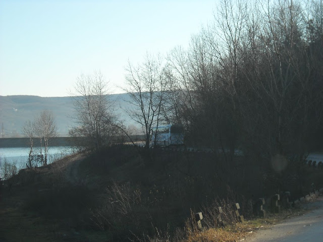 http://lh3.ggpht.com/_1fk34j8W6WU/SxLqrTUXJOI/AAAAAAAAAZc/qPLj4DQBLnU/s640/VoluntariatPitesti_MaluVanat%20%283%29.JPG