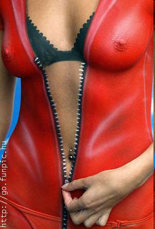 [sexy_body_painting_girl[3].png]