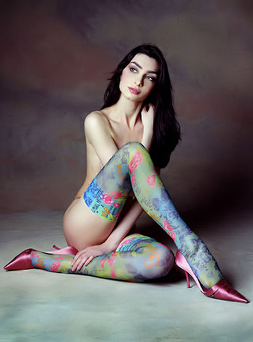 [sexy_pantyhose_body_painting_girl[6].png]