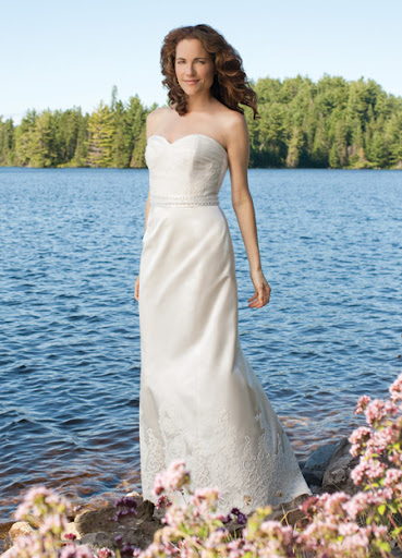 Margot ; Beach Bridal Gown / Wedding Dresses