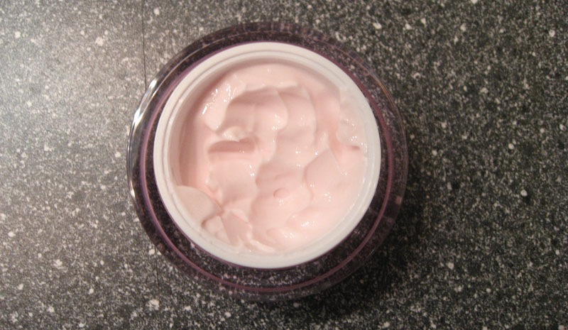[delicatemoisturisingcream2[6].jpg]