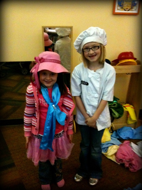 [librarydressup[8].jpg]