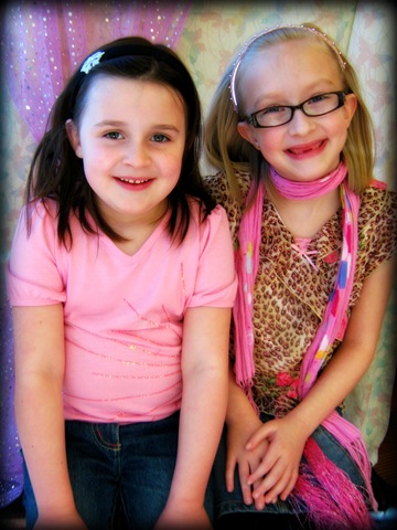 [emma and haylee[5].jpg]