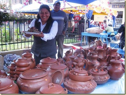 pobladores de huarochirí hicieorn una feria gastronómica y de productos típicos gracias al apoyo del Gobierno Regional de Lima