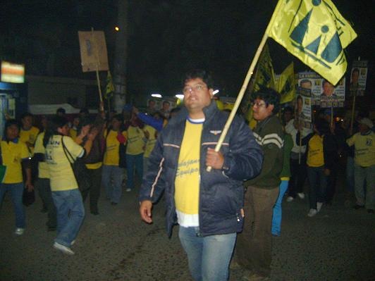 [un militante de peso en la campaña política del ing. nelson chui mejía[4].jpg]