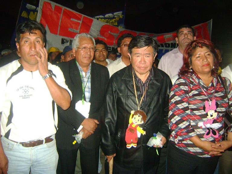 [presidente nelson chui junto a la alcaldesa provincial, el alcalde de santa eulalia y el dirigente cochache en huayaringa[4].jpg]
