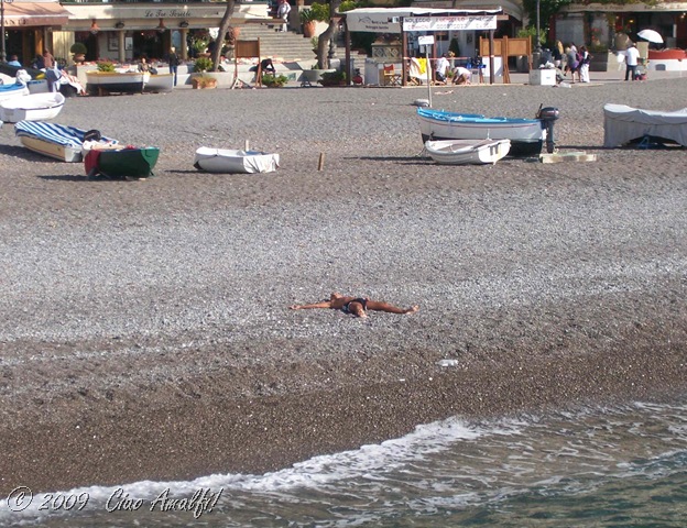[Ciao Amalfi Coast Blog Positano Beach 3[7].jpg]