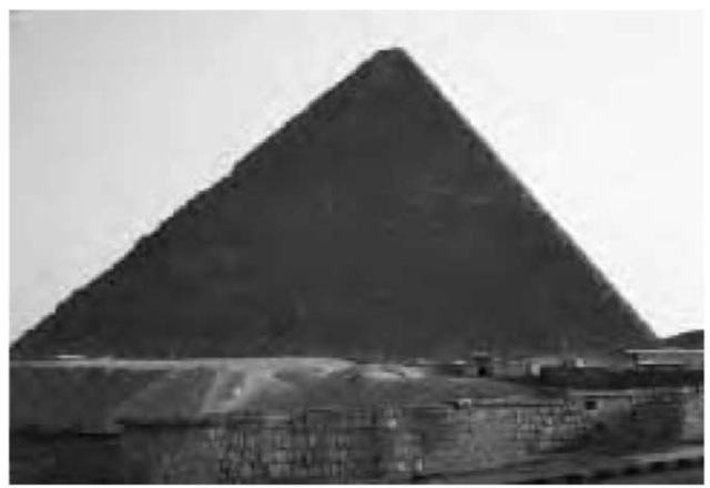 The Great Pyramid at Giza—Khufu's monument—the only surviving wonder of the ancient world.