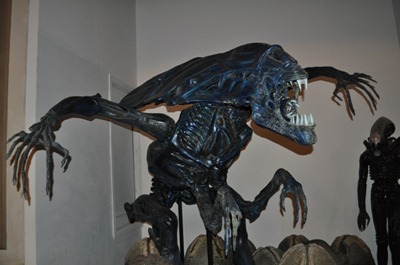 Alien Queen resize