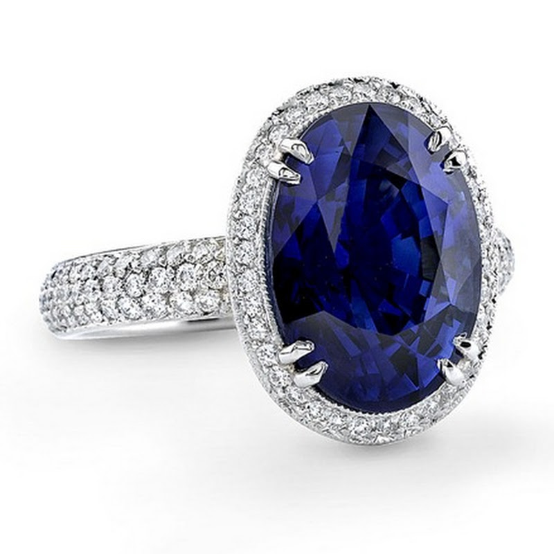 A ring like Kate Middleton’s Sapphire Engagement Diamond Wedding Ring?