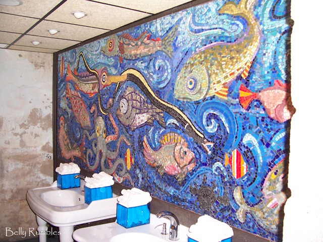 [toilet mural[3].jpg]