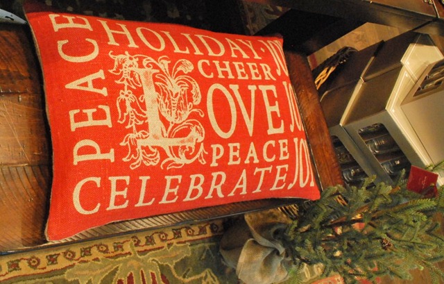 [8 Holiday Pillow Collection Peace AED 200[5].jpg]