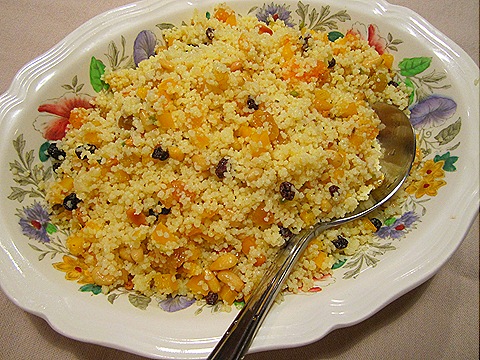 [CouscouswithToastedPinenutsDriedFrui[1].jpg]