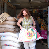  &ndash; purchasing rice.......© 2007 NHA photos